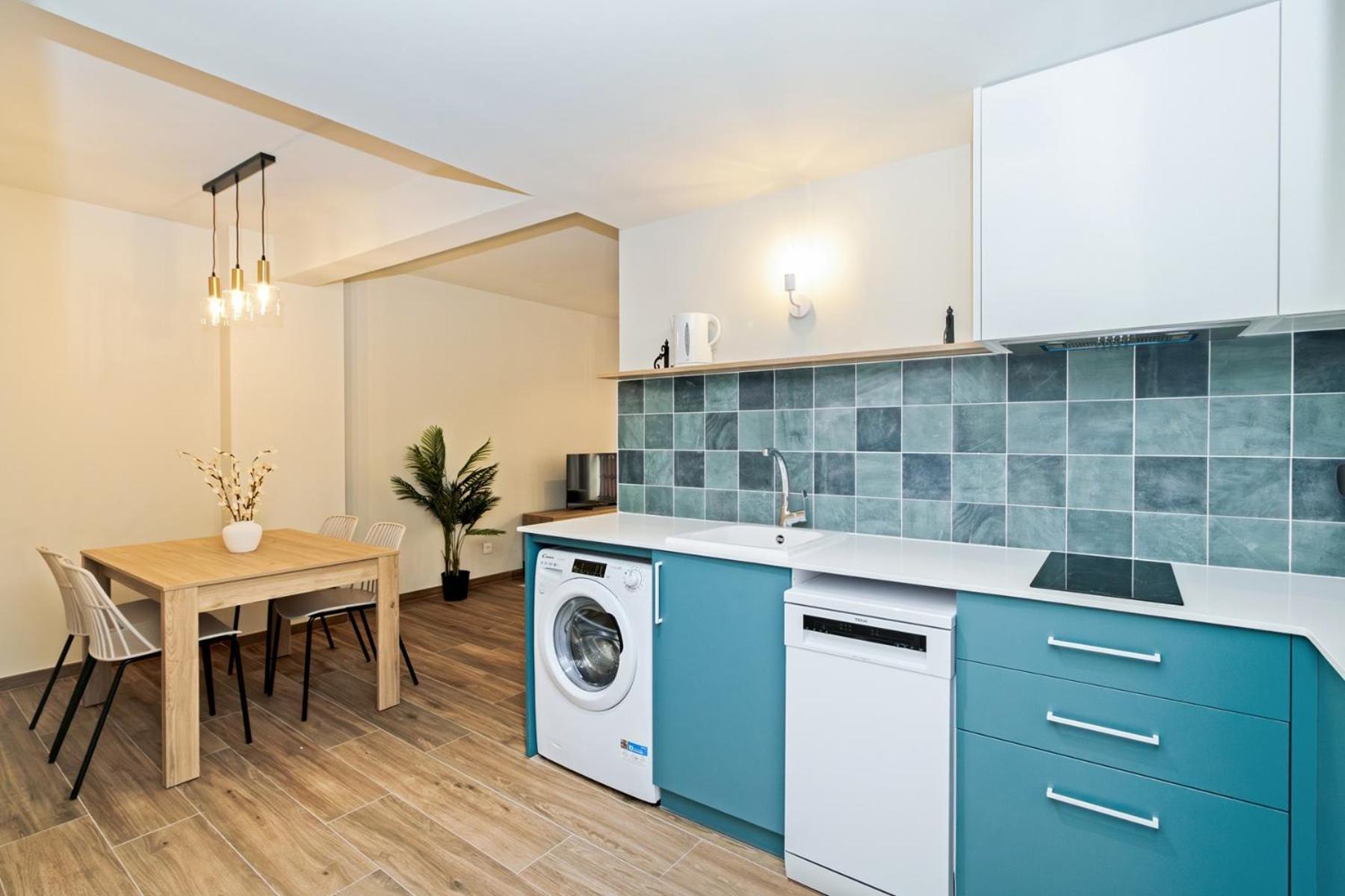 Maritime Apartamentos Puerto Валенсия Стая снимка
